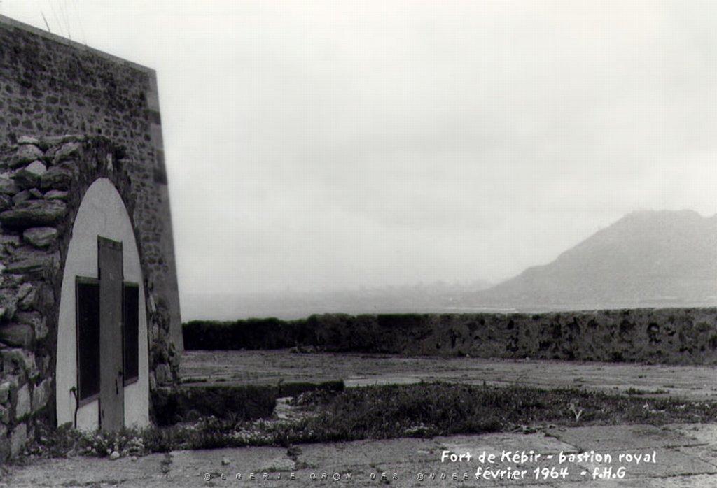 MERS EL KEBIR B LE FORT ET LE BASTION ROYAL 1964.JPG